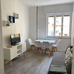 Loano: Centro E Mare A Portata Di Mano Apartamento Loano