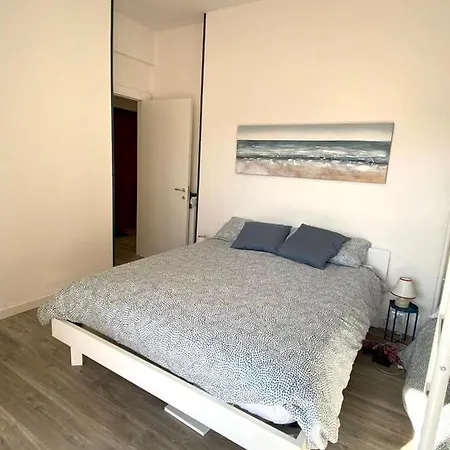 Loano: Centro E Mare A Portata Di Mano Apartman