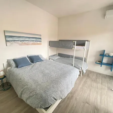 Loano: Centro E Mare A Portata Di Mano *