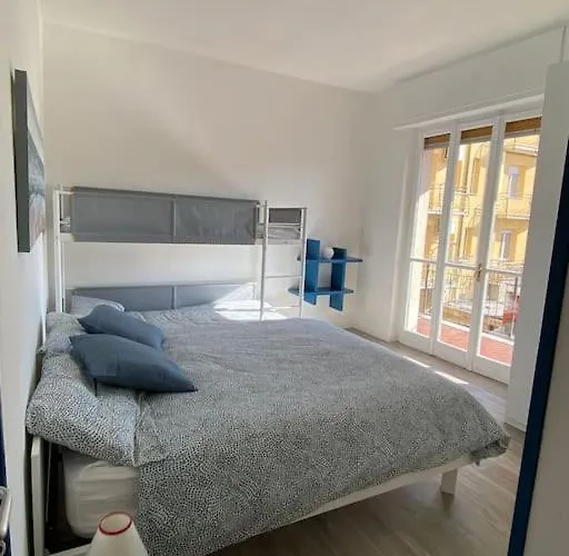 Loano: Centro E Mare A Portata Di Mano Daire *
